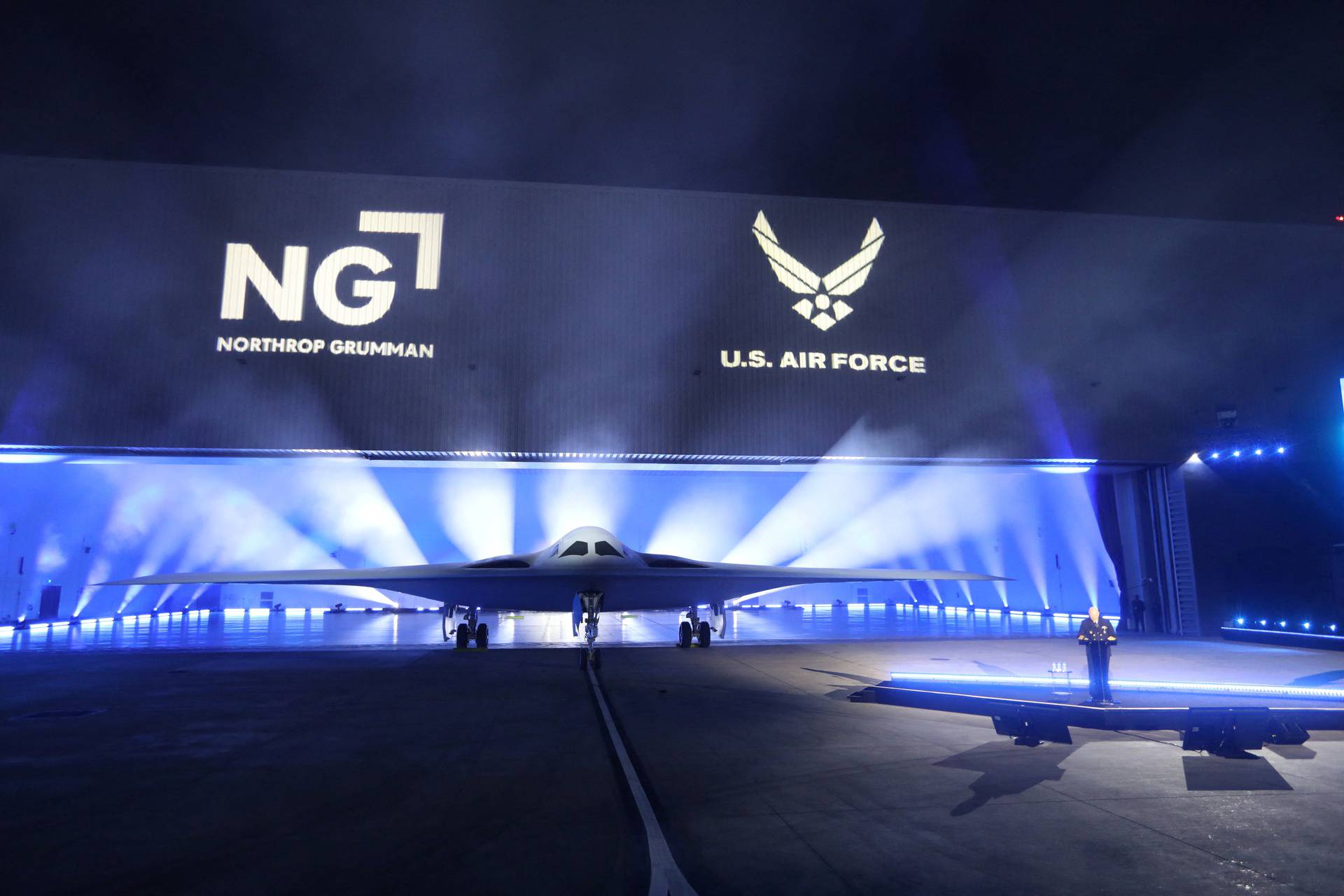 Northrop Grumman unveils B-21 Raider