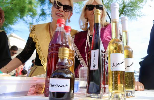 Kaštela: Najveća do sada “Fešta o boba”.