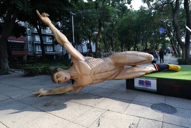 Attack on giant figures FIFA World Cup 2026