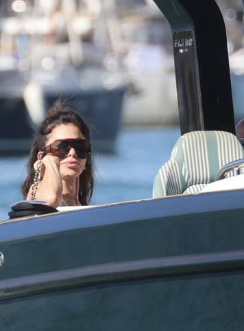 EKSKLUZIVNO Trogir: Nakon &ccaron;etverodnevnog krstarenja Jadranom Jeff Bezos i Lauren Sanchez napustili Hrvatsku