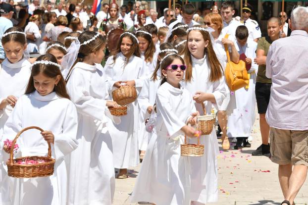 Vodice: Procesija u Vodicama na blagdan Tijelova