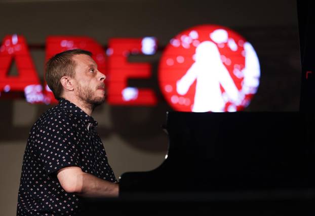 Zagreb:  Ljeto u Klovi?evim dvorima otvoreno koncertom Matije Dedi?a