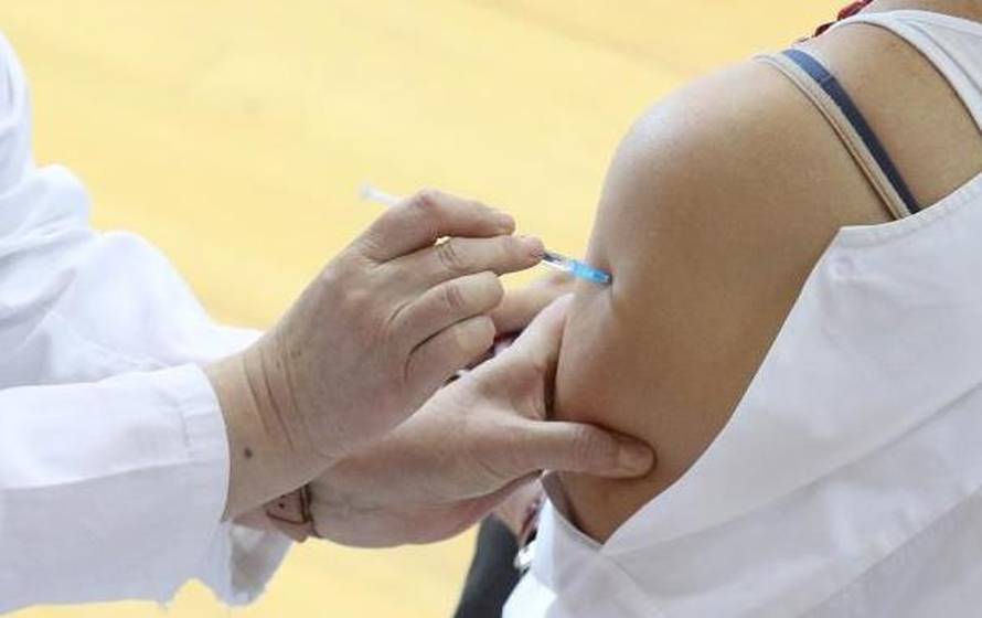 Šibenik: Nastavljeno cijepljenje protiv covida-19 na Baldekinu