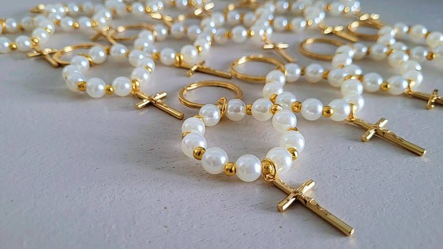 Krizme i pričesti postale su kao mala svadba: Gosti će uz poklon u kuvertu staviti po 200 eura