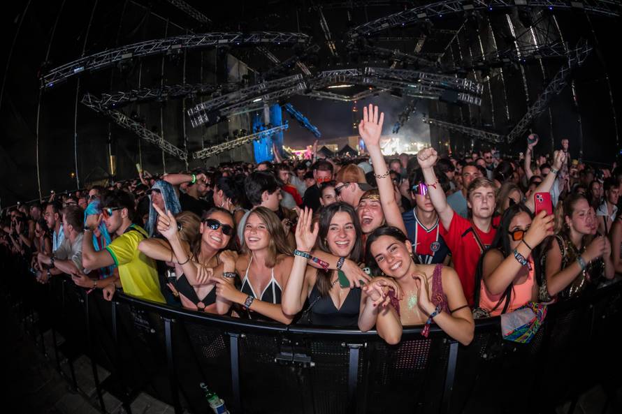 Split -  DJ-a Carl Cox