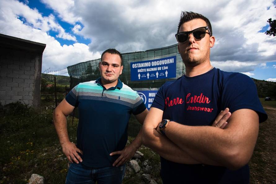 Sudionici koride Dicmo