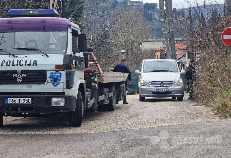 FOTO Izvukli džip i tijelo jednog od nestalih mladića kod Stoca. Nastavlja se potraga za drugim