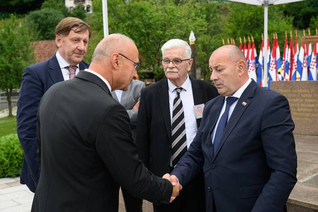 Komemoracija u povodu pokopa 500 hrvatskih žrtava u Donjem Maclju
