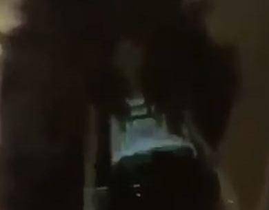Jeziva snimka iz Srbije: Cura pala s balkona dok su je slikali