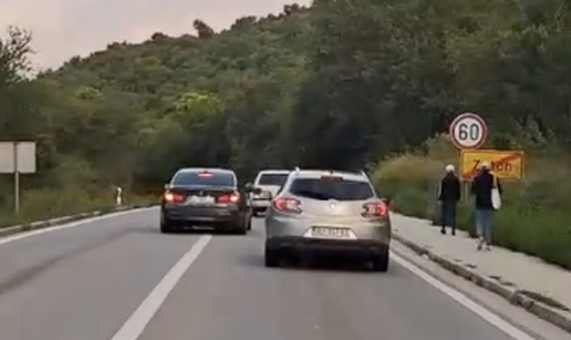 VIDEO Nabio gas u BMW-u pa preko pune kod Dubrovnika: 'Ovome treba stati na kraj!'