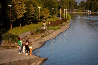 FOTO Vrhunac vodnog vala: Dunav i Drava se izlili iz korita, pogledajte veliku galeriju