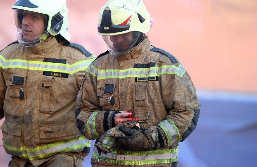 Strava na Poljudu! Vatrogascu topovski udar raznio dio prsta