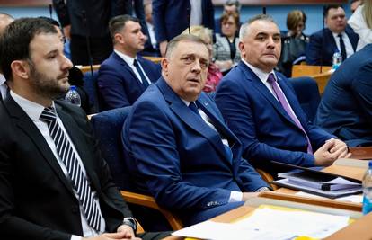 Dodik: Moćni ljudi iz Rusije, Srbije i Mađarske nudili su mi da pobjegnem iz BiH