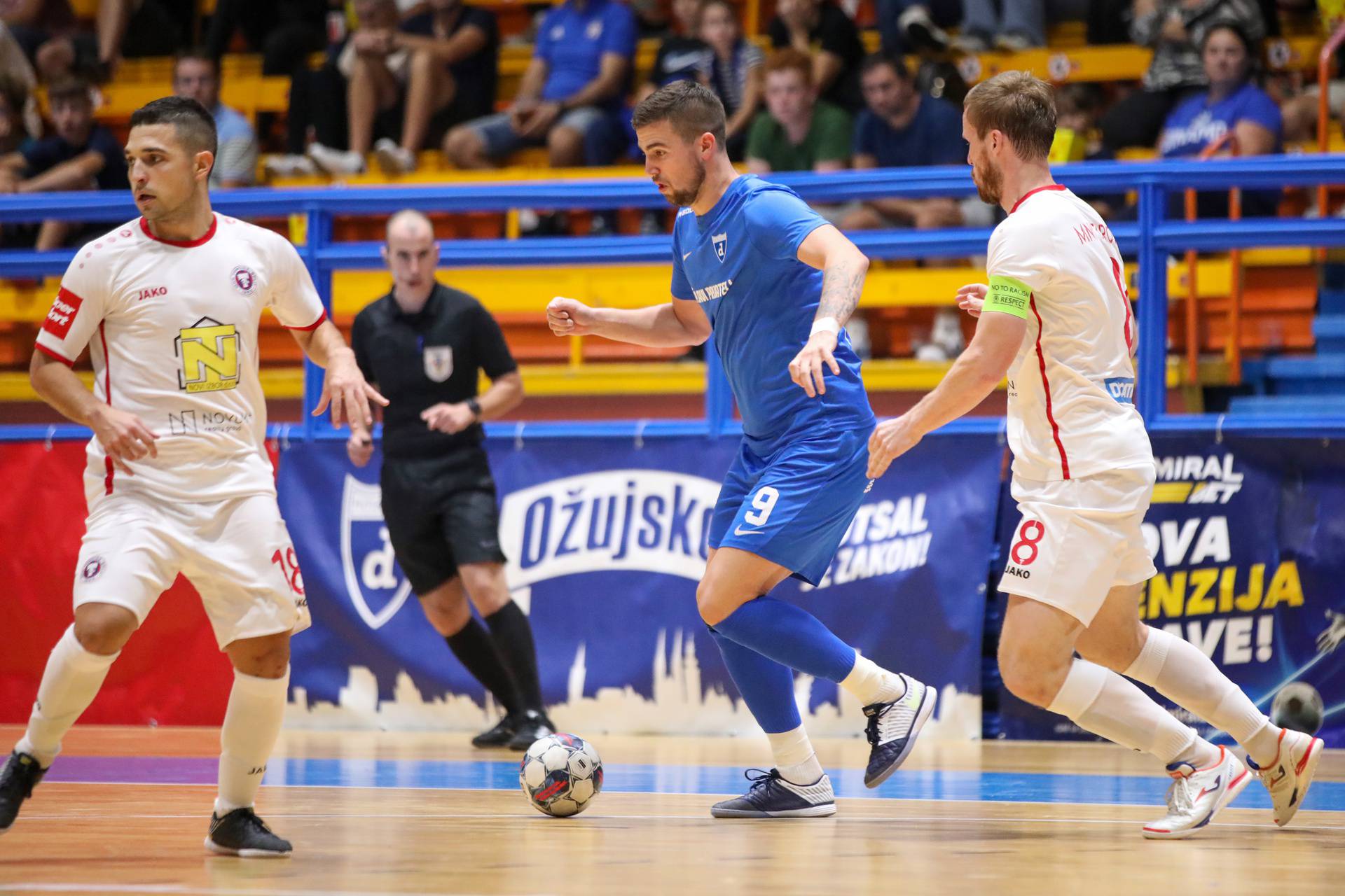 Zagreb: 1. HMNL, 2. kolo: MNK Futsal Dinamo - MNK Torcida
