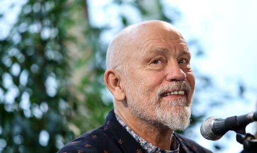 John Malkovich dobio hrvatsko dr&zcaron;avljanstvo, na &Zcaron;umberak je do&scaron;ao zbog zaseoka Malkovi&cacute;i