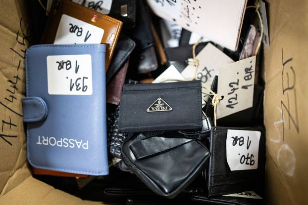 Zagrebačka policija organizirala je  javnu prodaju pronađenih predmeta kojima je istekao rok čuvanja