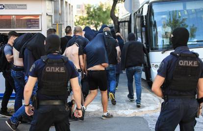 Boysi na slobodi: Nitko još nije napustio Grčku, policija ih čuva u strahu od napada AEK-ovaca