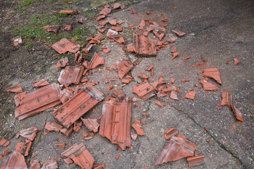 Život uz zračnu luku: 'Zbog aviona ostajemo bez krova...'