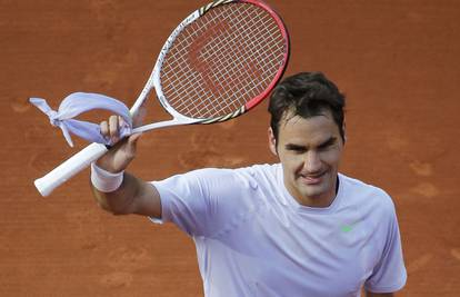 "Federer se čak malo oznojio. Ne, čini se da se polio vodom"