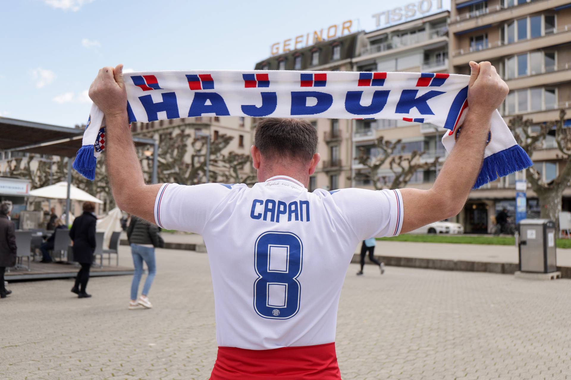 Obitelj nogometaša Hajduka Marka Capana uoči početka finala Lige prvaka mladih
