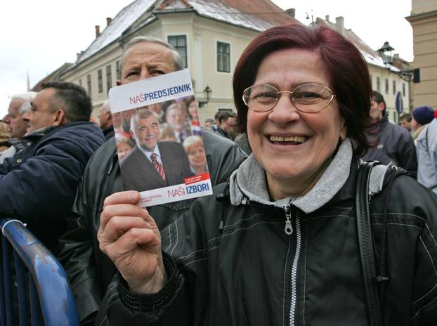 ARHIVA - 18.02.2005. Zagreb: Inauguracija predsjednika Republike Hrvatske Stjepana Mesića