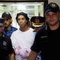 Ronaldinhov odvjetnik: On je naivna budala, ne zna što radi
