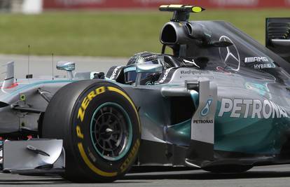 Mercedesova dominacija: Nico Rosberg prvi, Hamilton drugi...