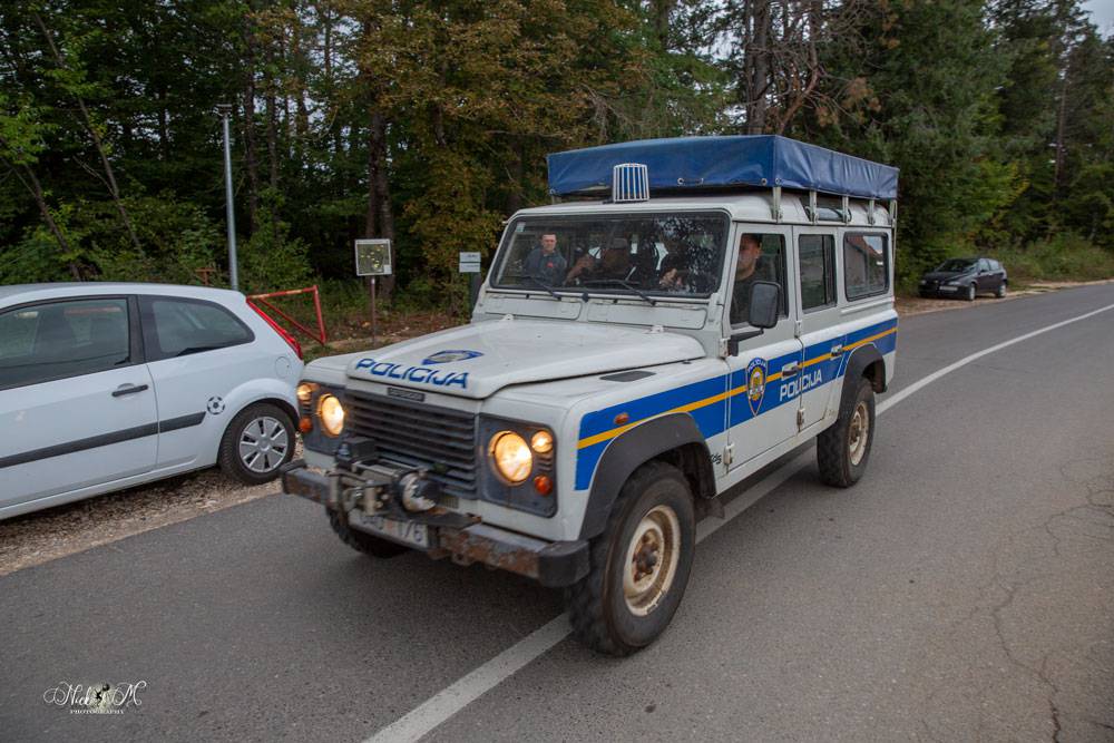 VIDEO Prizori s mjesta zločina u Gospiću: Dvoje ljudi  je kritično, bjegunca uhitili i prije pet dana