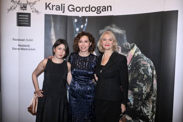 Zagreb: Poznati na premijeri drame Kralj Gordogan
