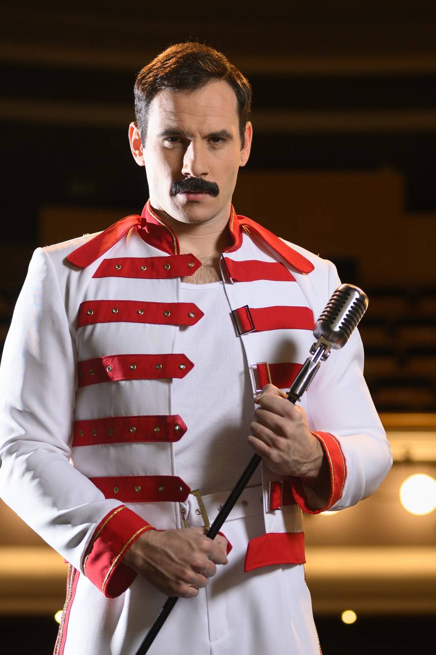 Zagreb: Glumac Fabijan Pavao Medvešek kao Freddie Mercury
