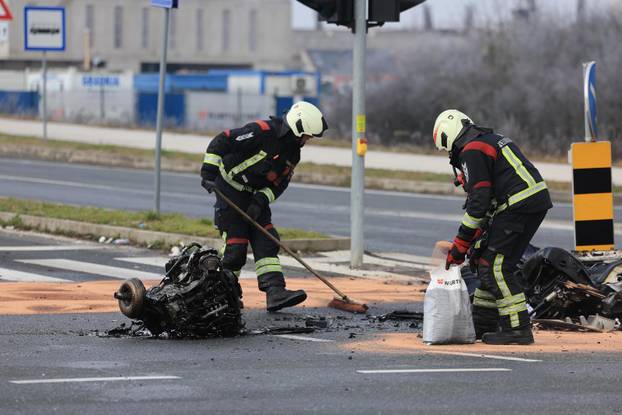 Velika Gorica: Automobilom sletio s ceste pa udario u stup