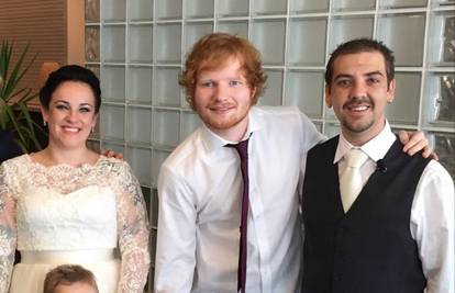 Sheeran iznenadio mladence: Zapjevao im je na vjenčanju