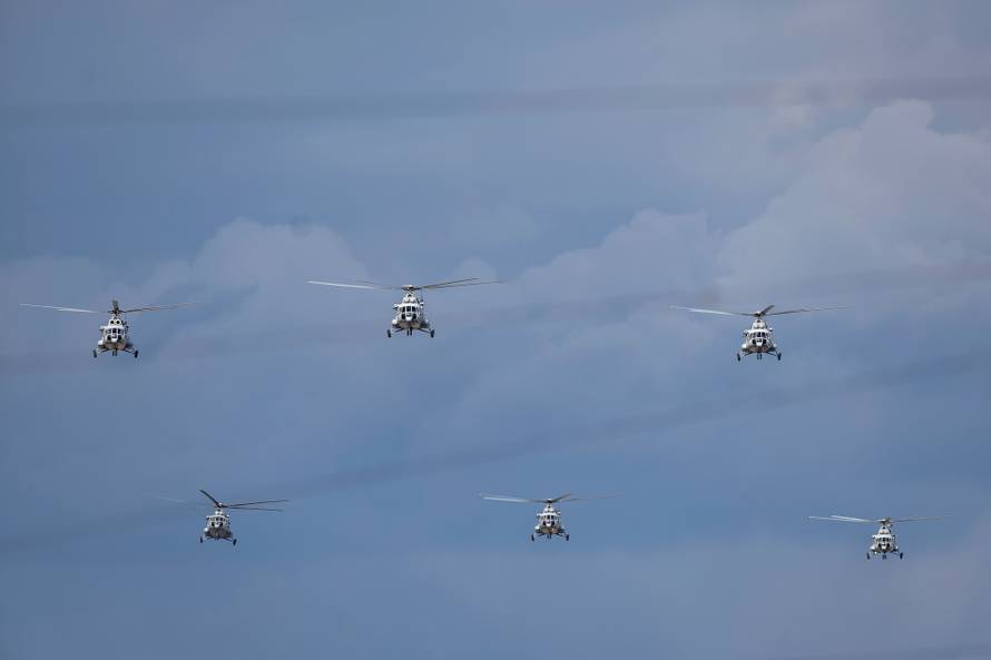 Zagreb: Prelet helikoptera i zrakoplova  tijekom svečanog obilježavanja 30. obljetnice VRO Oluja