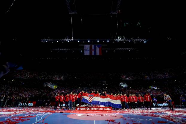 Zagreb: Svečana oproštajna ceremonija hrvatskih rukometnih legendi Domagoja Duvnjaka, Igora Karačića i Ivana Pešića
