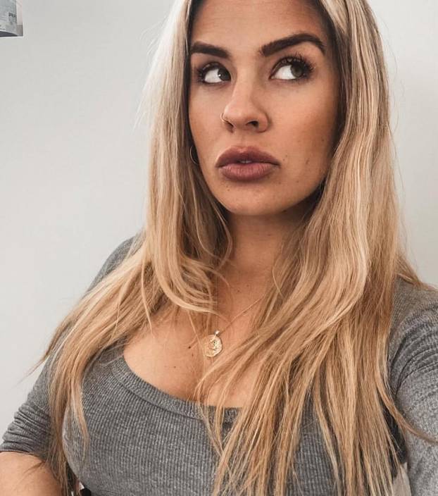 Majka dala otkaz u banci zbog zarade na internetu: 'Prijavili su policiji da ugrožavam djecu'