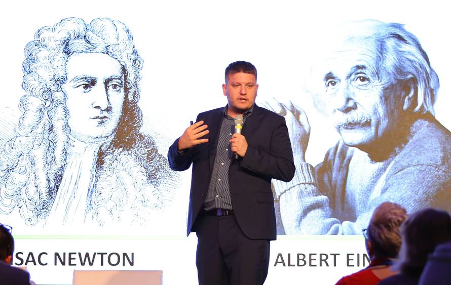 Kralj: 'Svijet neće stati jer mi nismo promijenili kurikulume'