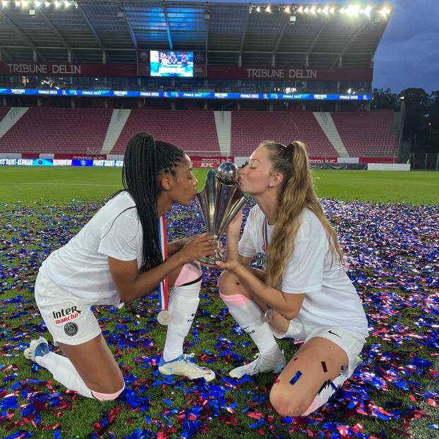 FOTO Slomila je srce Bayernovoj zvijezdi, pričalo se da je bila nevjerna, a sad ponovno ljubi