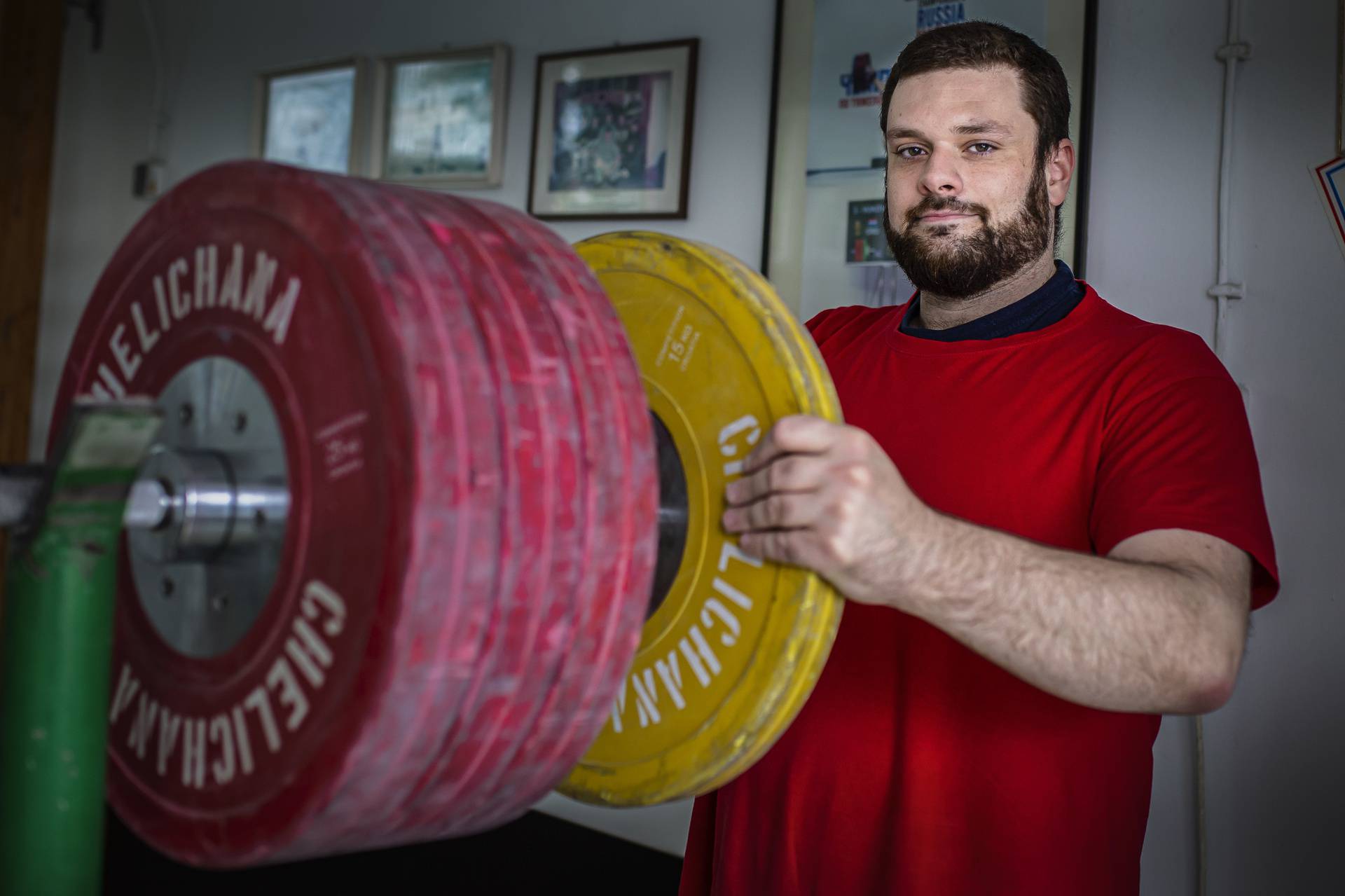 Vjeroučitelj Ante (34) digne 180 kilograma u trzaju: 'Najjači sam Hrvat, a bio sam kao štapić'