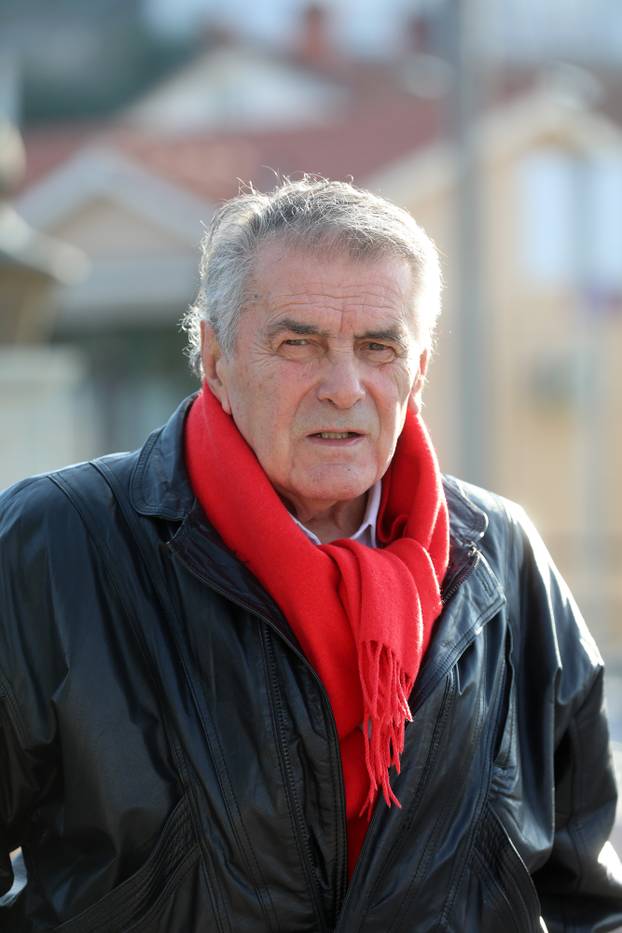 Rijeka: Pjeva? Dalibor Brun