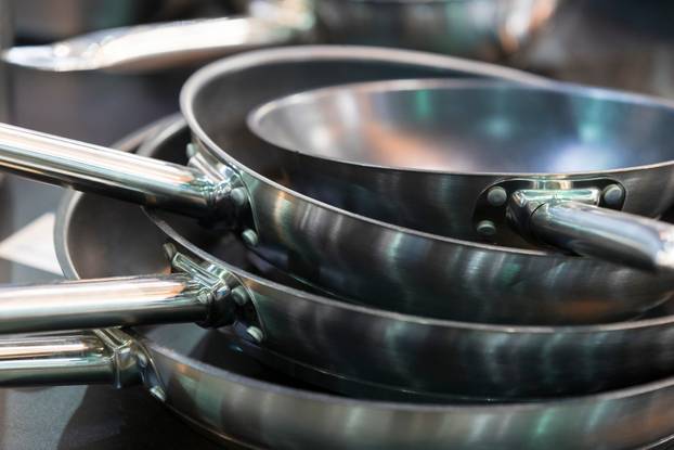 Evo kada šteti: 9 površina koje ne biste trebali čistiti limunom