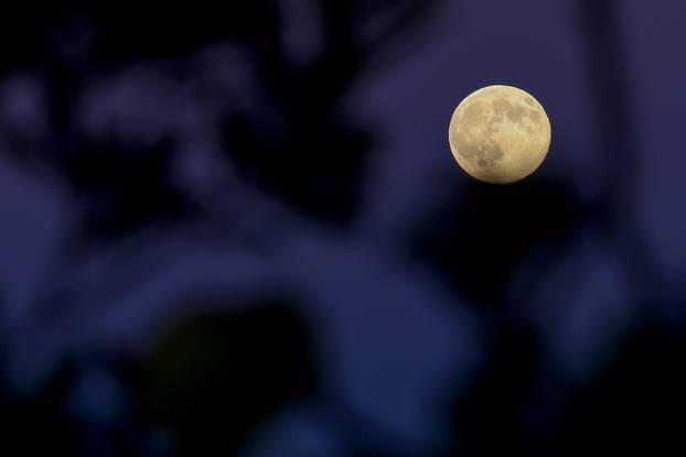 Zadar: Izlazak punog mjeseca