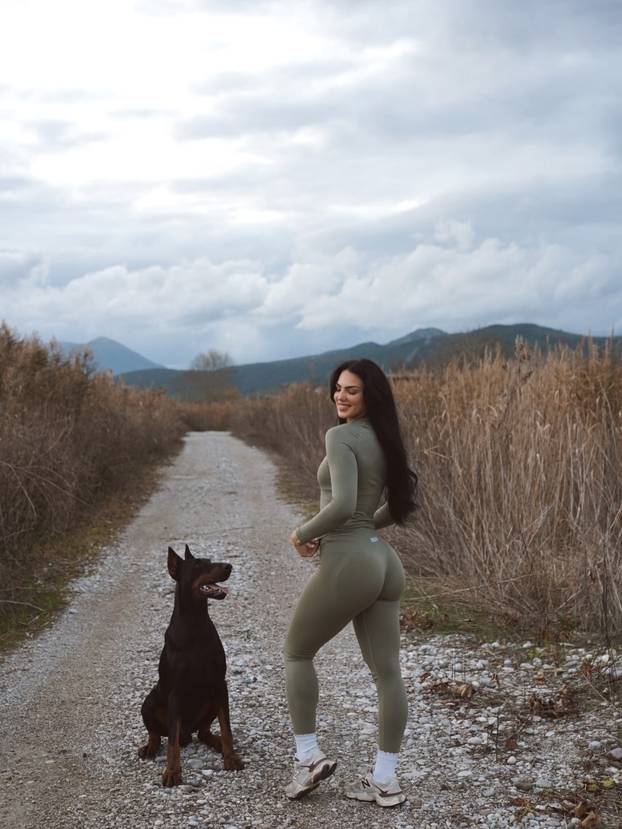 FOTO Vatrena crnka Anamaria zapalila mreže: Pogledajte njezinu besprijekornu figuru