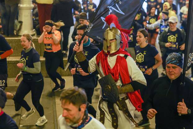 Održan 14. Zagrebački noćni cener na kojem je sudjelovalo oko 3000 trkača