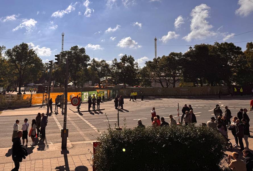 Oktoberfest to remain shut on Wednesday after explosion in Munich