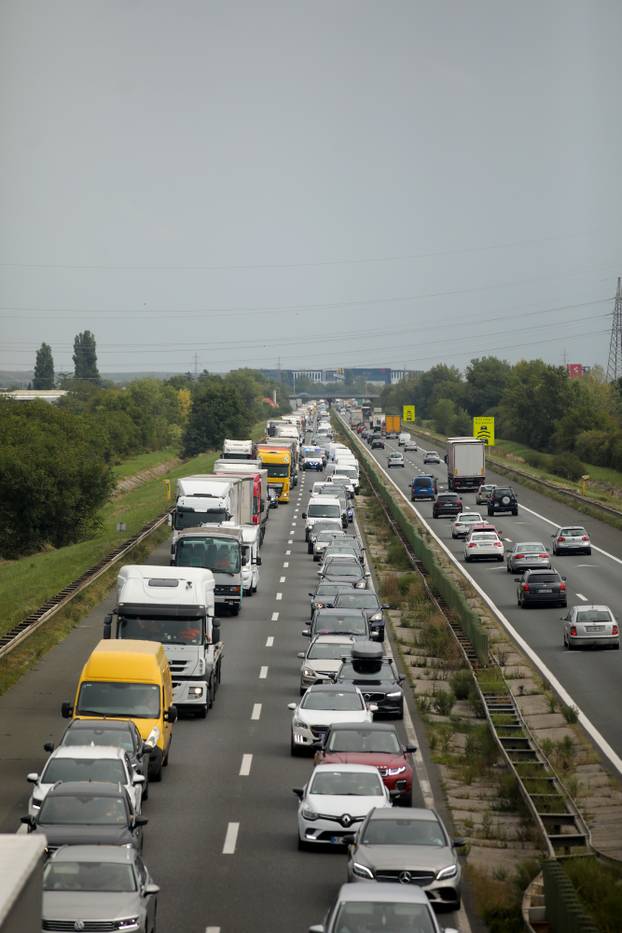 Zagreb: Gužva na obilaznici zbog prometne nesreće