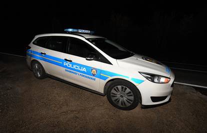 Krijumčari s migrantima bježali policajcima kod Gorice i sletjeli  s ceste u šumi, poginuo suvozač