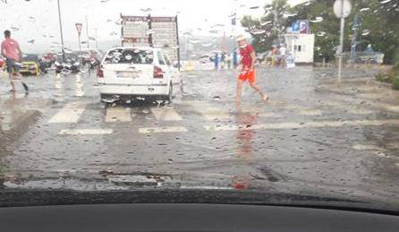 Kiša potopila Crikvenicu: Po cestama su tekle bujice vode