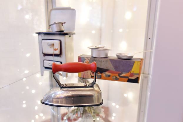 Varaždin: Izložba starih igračaka