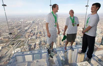 Muškarac s bioničkom nogom popeo se na 103. kat nebodera
