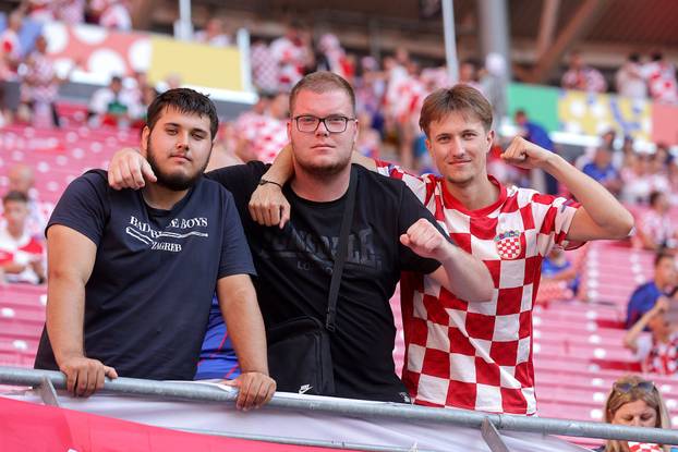 Leipzig: Navijači uoči početka susreta Hrvatske i Italije u 3. kolu skupine B na Europskom prvenstvu